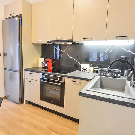 Serenity Nyaraló Xilókasztro